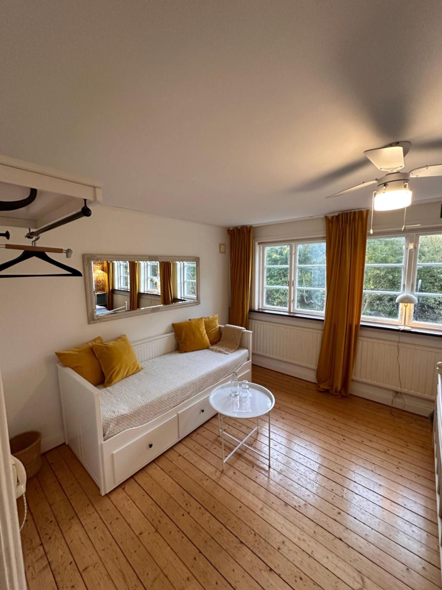 Minnesberg Bed & Breakfast トレレボリ エクステリア 写真